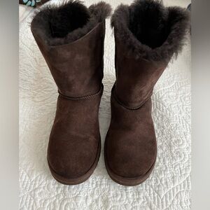 Barely used UGG Bailey Bow II boots